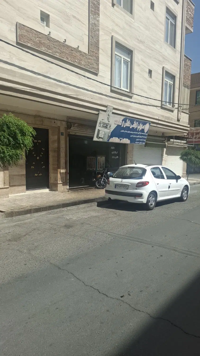 مغازه به متراژ۴۵ متر