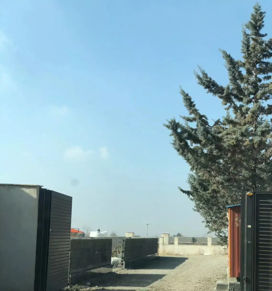 ۷۰۰مترباغ‌زمین جابان‌دماوندشهرکی سنددارانشعاب‌وصل