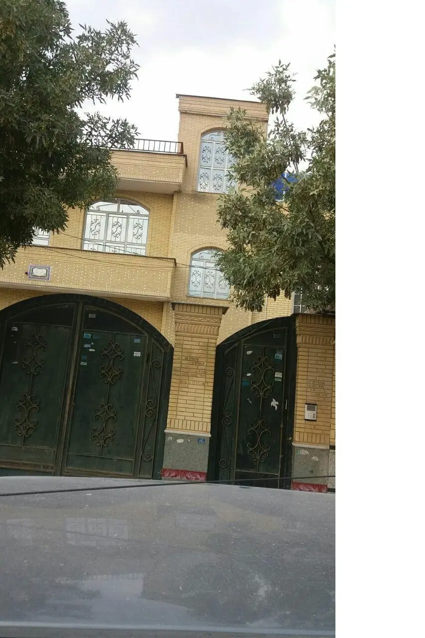 واحد مسکونی دو طبقه