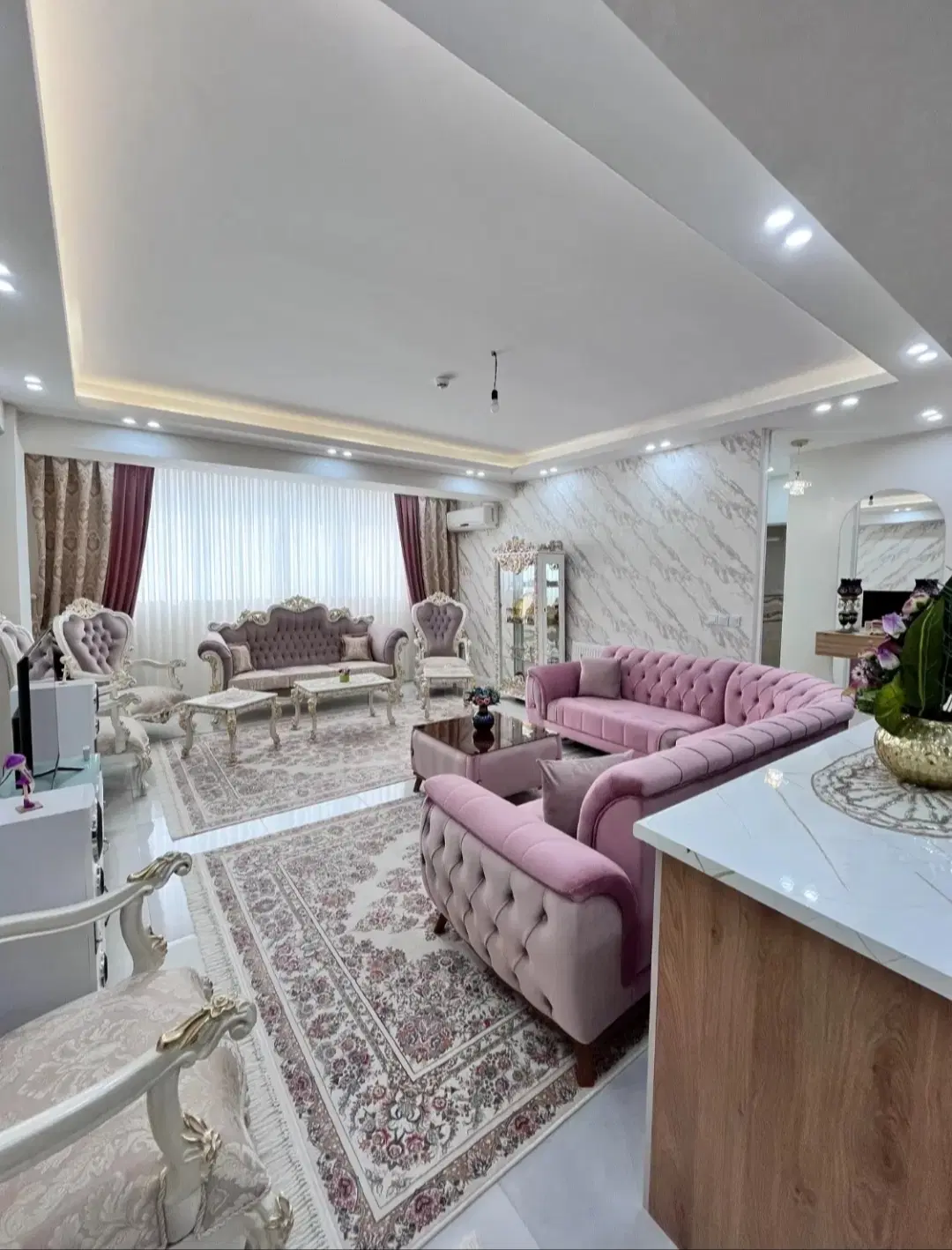 آپارتمان در صدرا