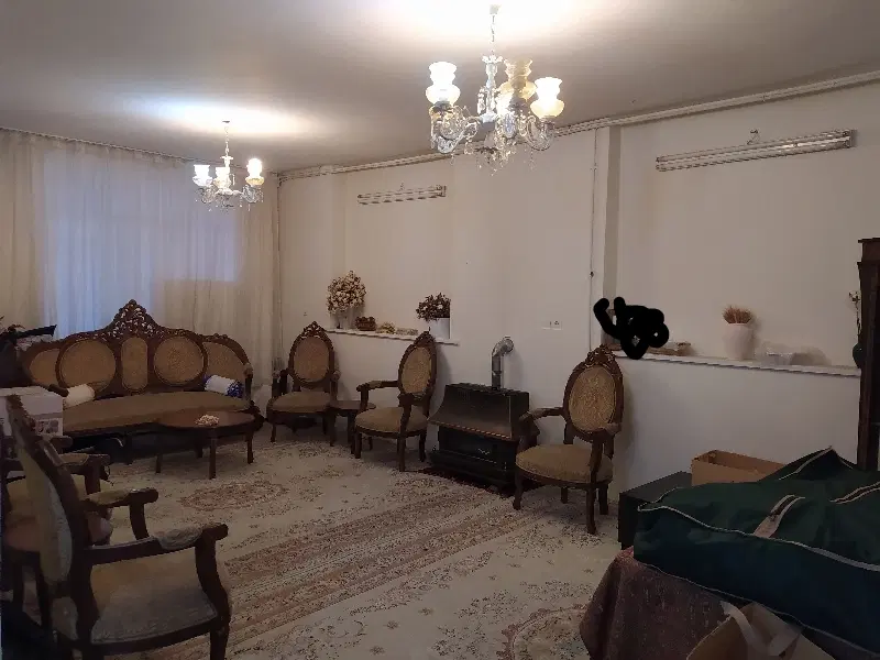 منزل225متر درب‌حیاط سندملکی‌وپایان‌کار لشکری،کشوری