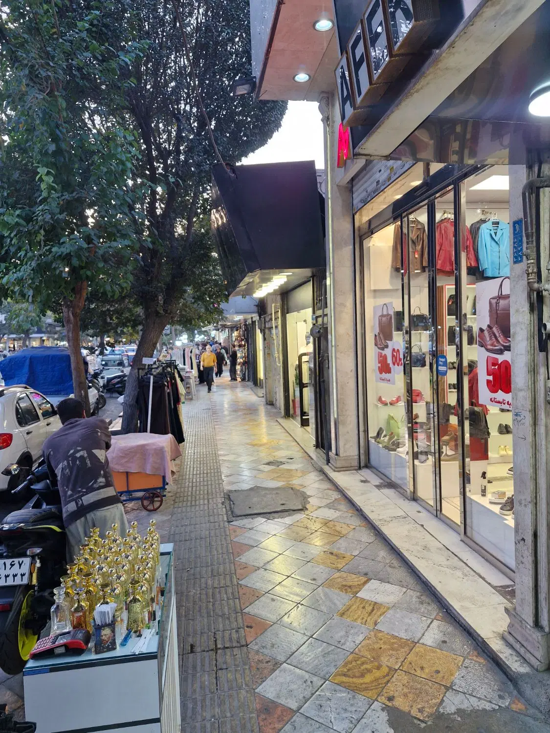 ۱۰۰ متر تجاری _ بر اکبر مشهدی