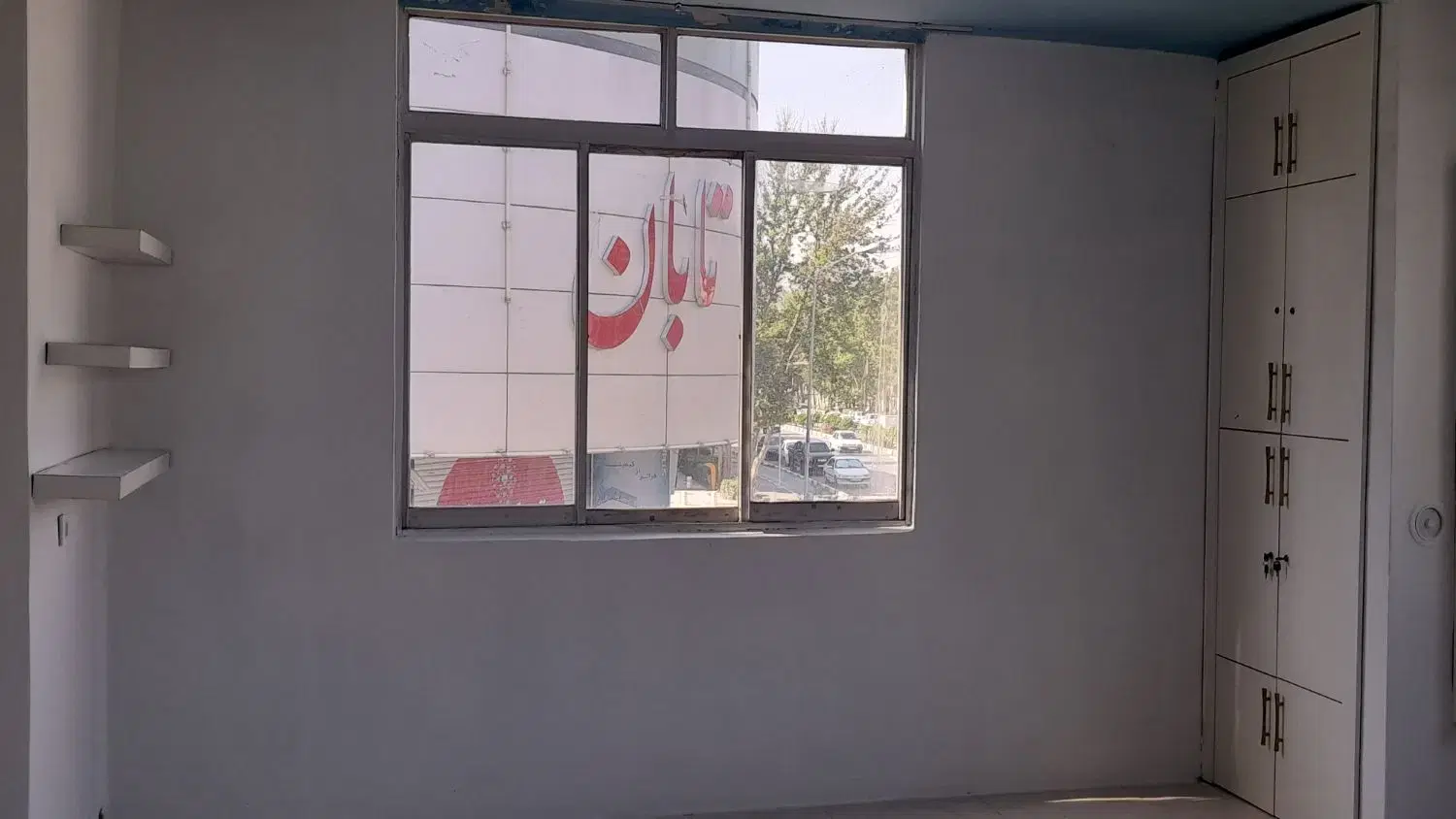 ۱۲۰متری۳خواب حاشیه بلوارشهیدصادقی