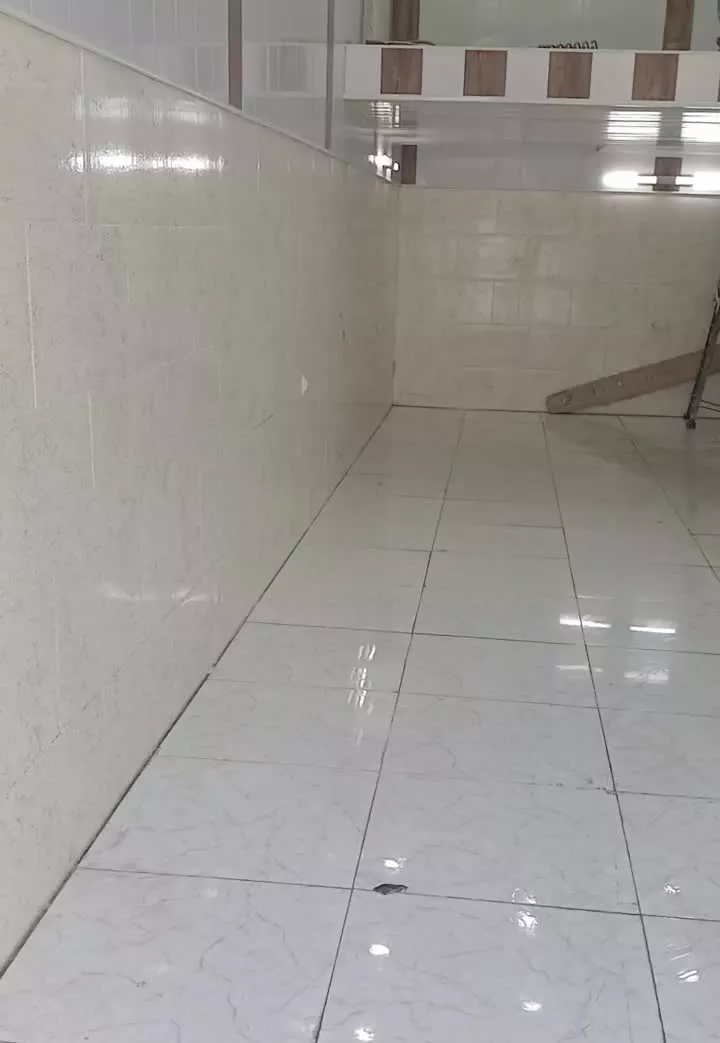مغازه بهر ۱۸متری مقابل سنگکی(فرهنگیان)
