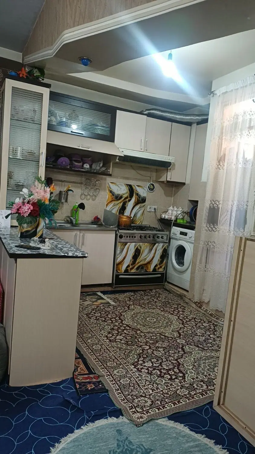 ۷۵متردوخواب طبقه سوم باآسانسور وانباری