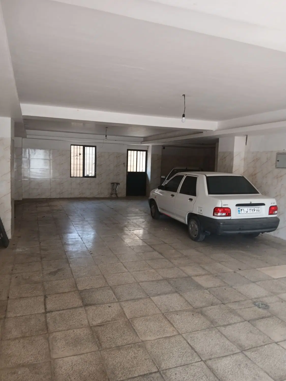 اجاره پارکینگ در پاکدشت ۱۵۰ متر