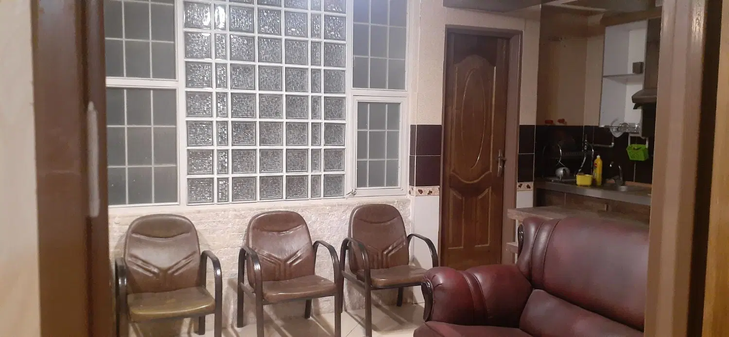 اطاق کار.برخیابان نیکبخت
