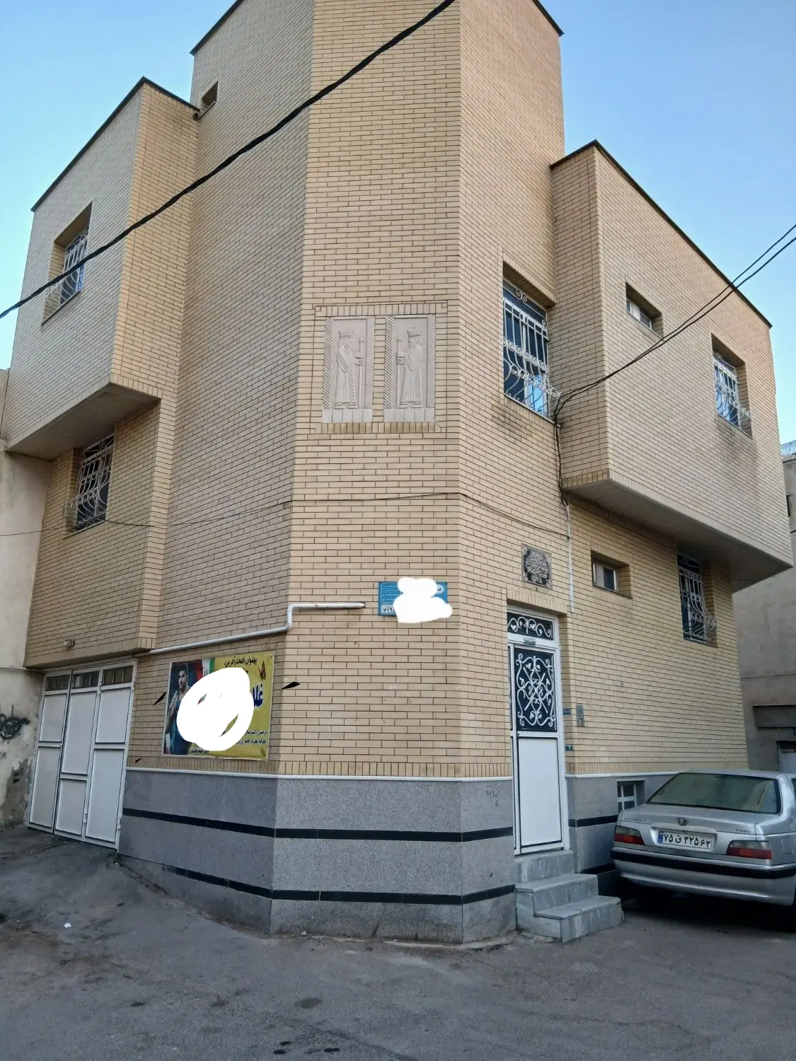 منزل ۳ طبقه دربست