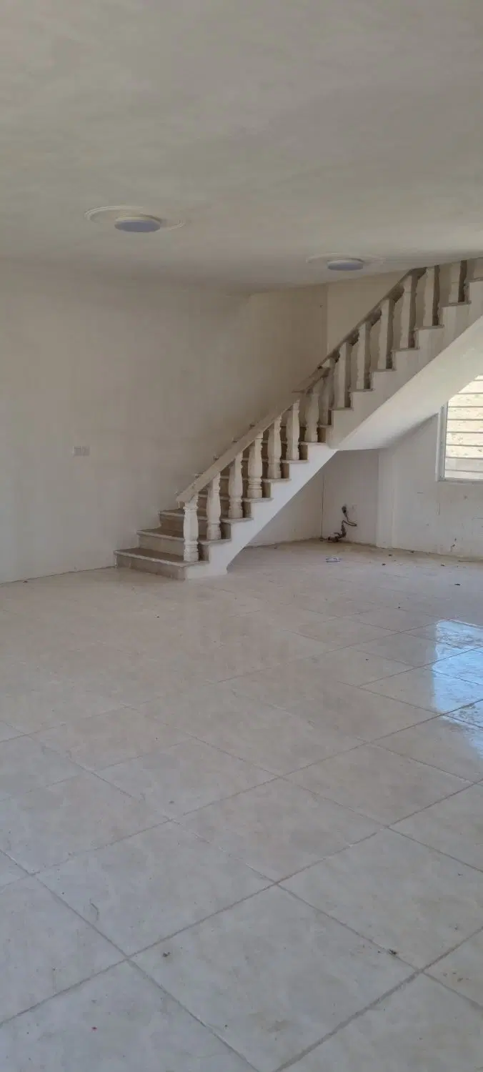 ویلا  قیمت مناسب گرمابسرد ۲۰۰متر بناه دوبلکس