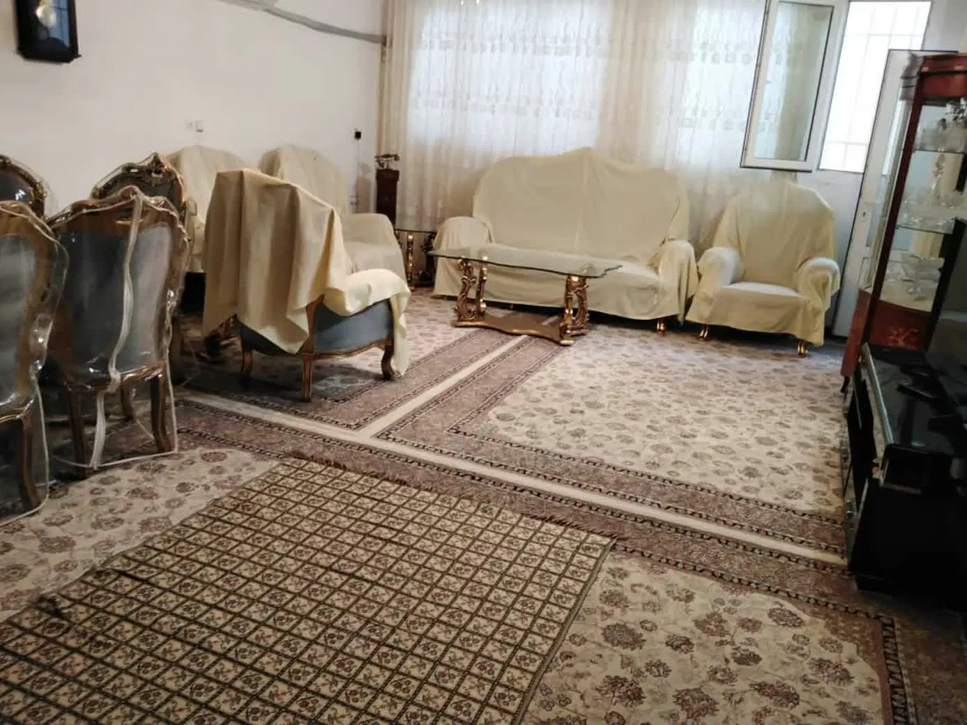 واحد ۸۰ متری دانشگاه