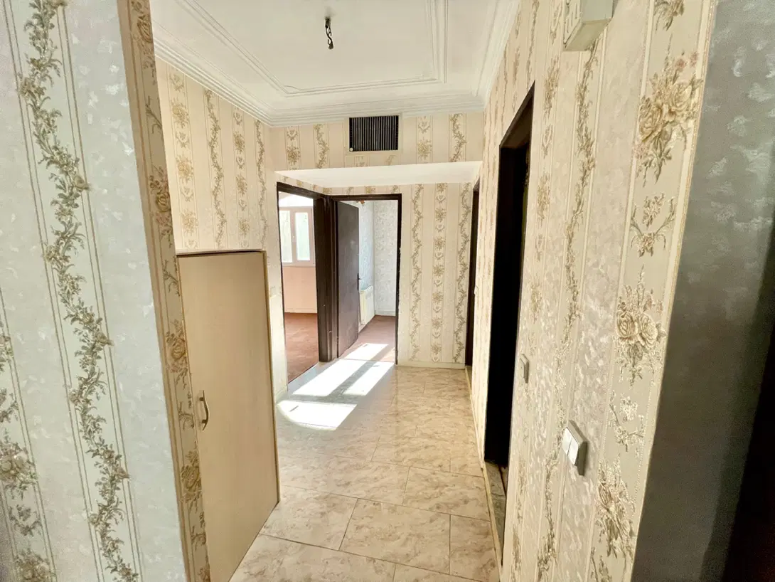 ۷۶ متر پارکینگ انباری بالکن - جلال