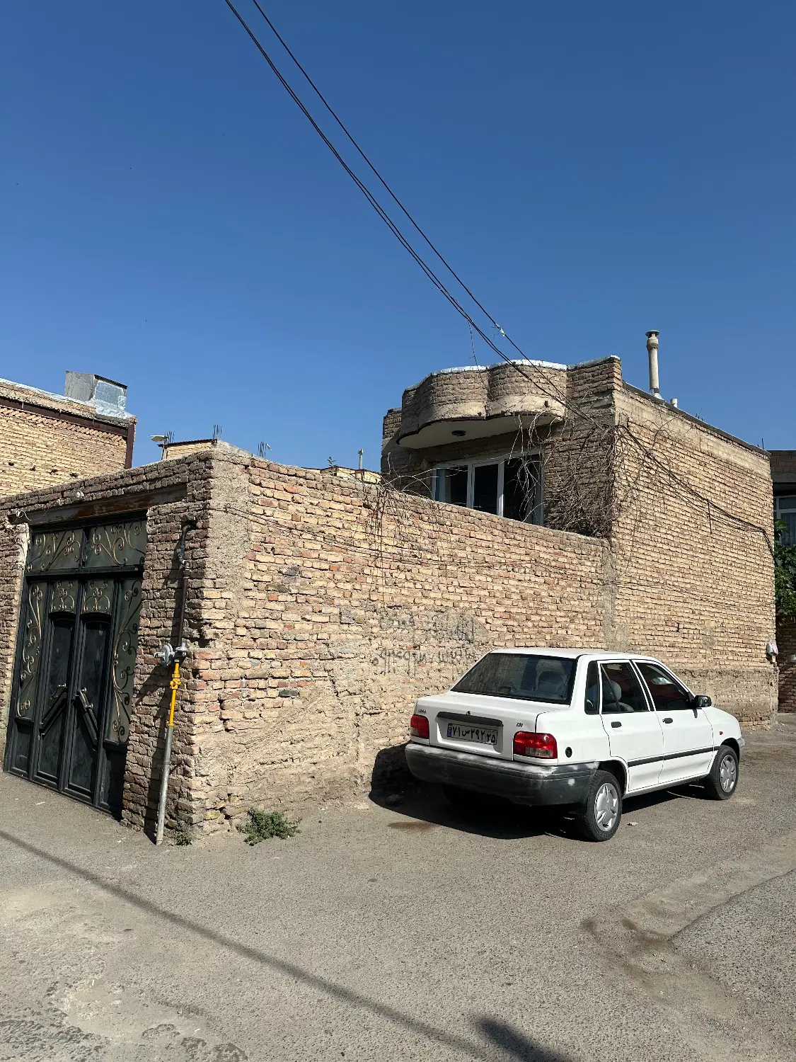 خانه حیاط دار در مرکز شهر