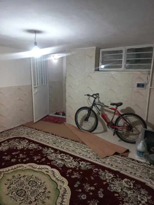 زیرزمین اجاره ای تمیز و مرتب