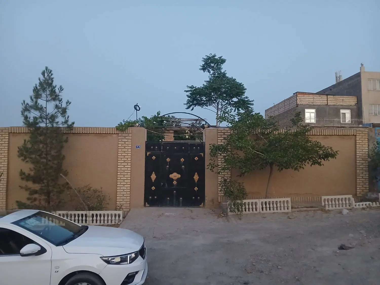 منزل ویلایی ۳۰۰ متری انتهای هاشمیه