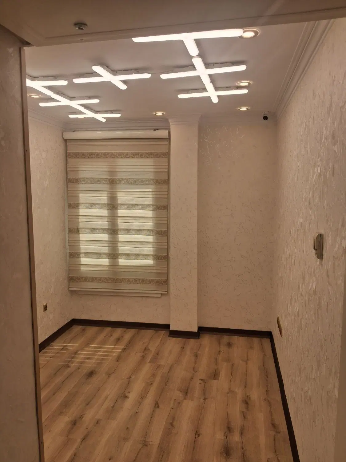 اجاره اتاق ۱۲ متری مناسب آرایشگاه یا آتلیه