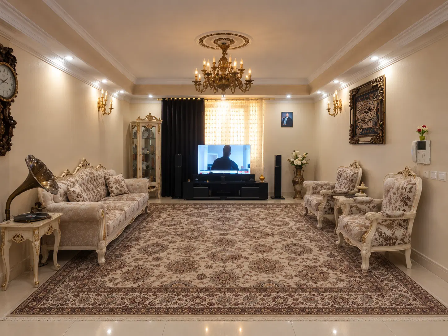 93متر_2خواب_ فول امکانات_ غرق در نور _ لوکیشن عالی