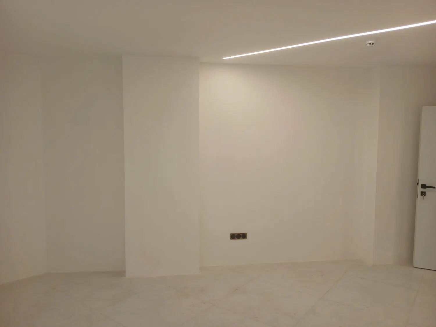 مغازه ۴۰ متری