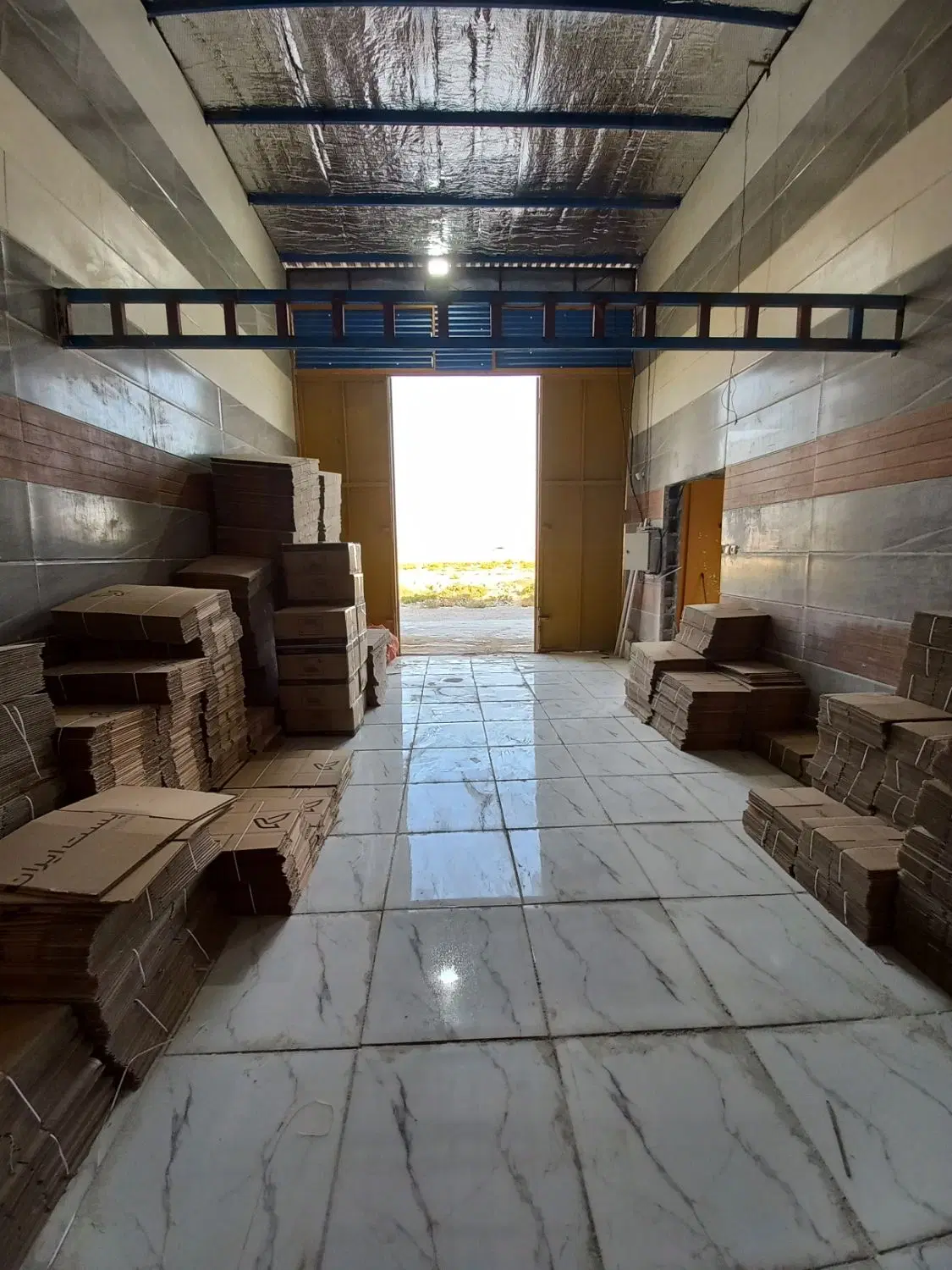 انبار ۱۰۰متری جاده گشویی
