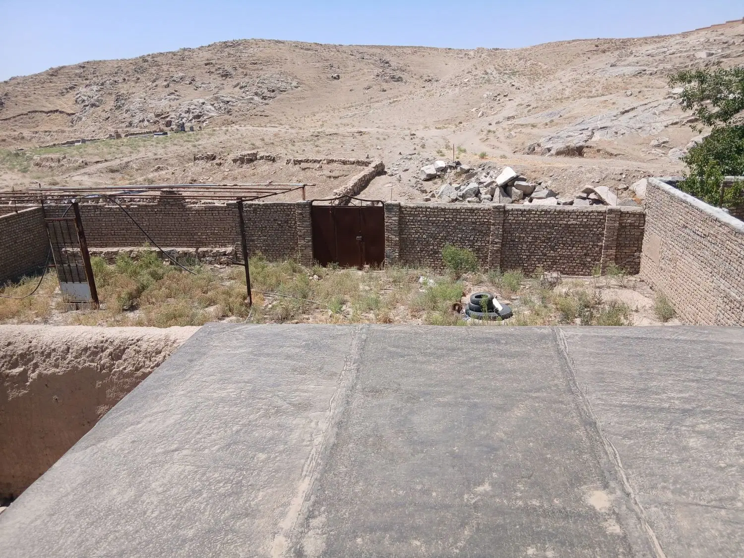 زمین ۲۸۰متری (سنددار)
