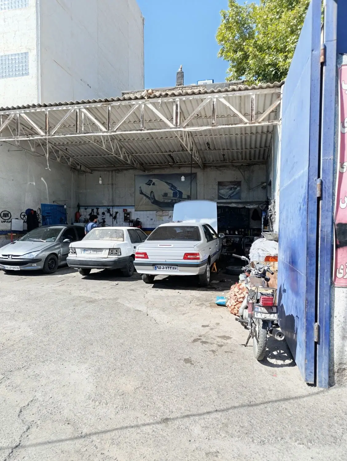 ملک تجاری استثنایی در حاشیه خیابان نخریسی