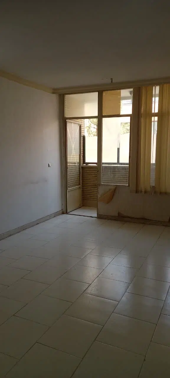 آپارتمان ملک شهر