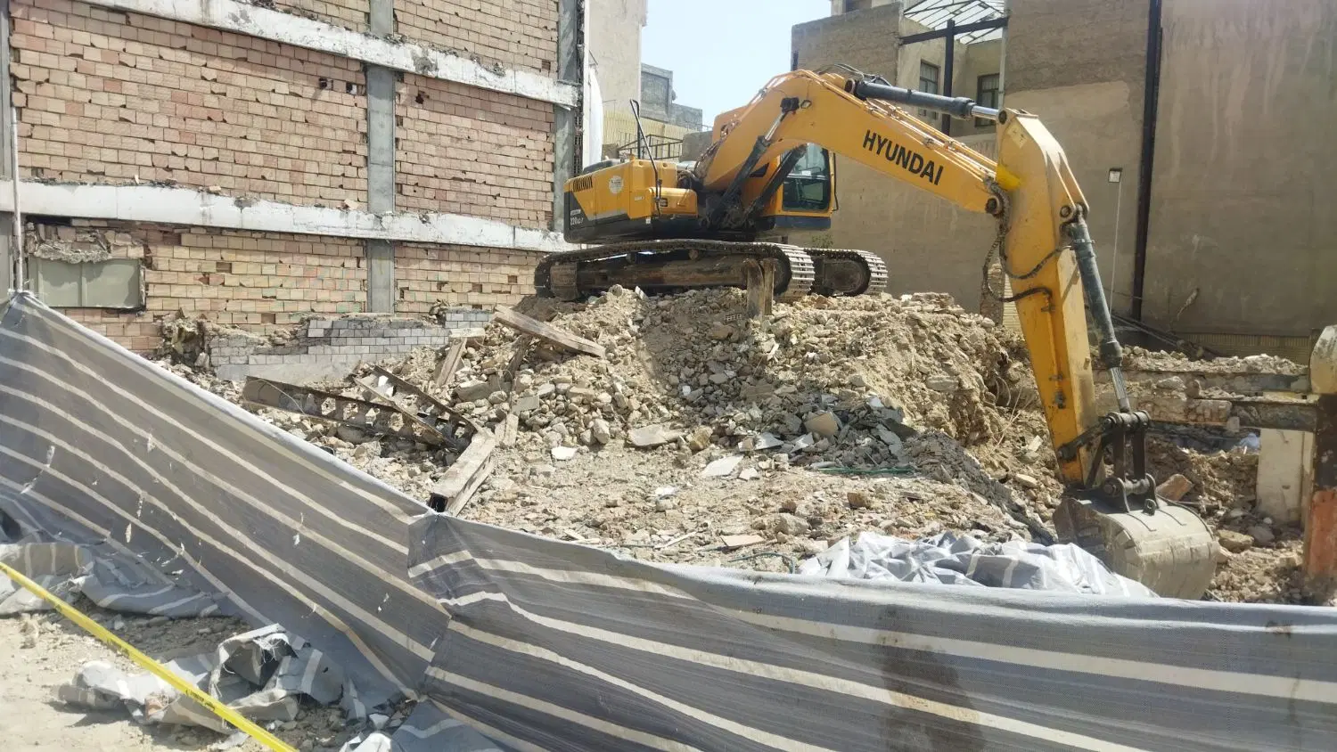 ۷۰ متر جنوبی ۲ خواب فول امکانات بلوار بعثت