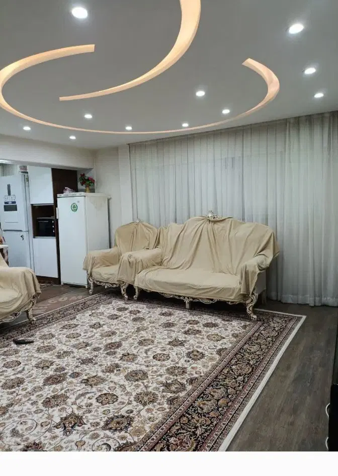 آپارتمان ۷۰ متری هنرستان