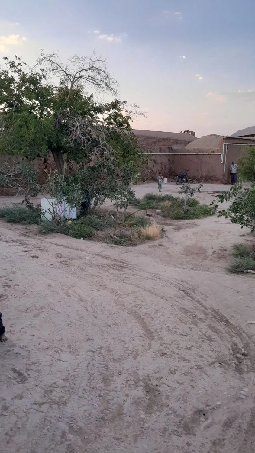 خانه کلنگی بزرگ به قیمت زنگی اباد