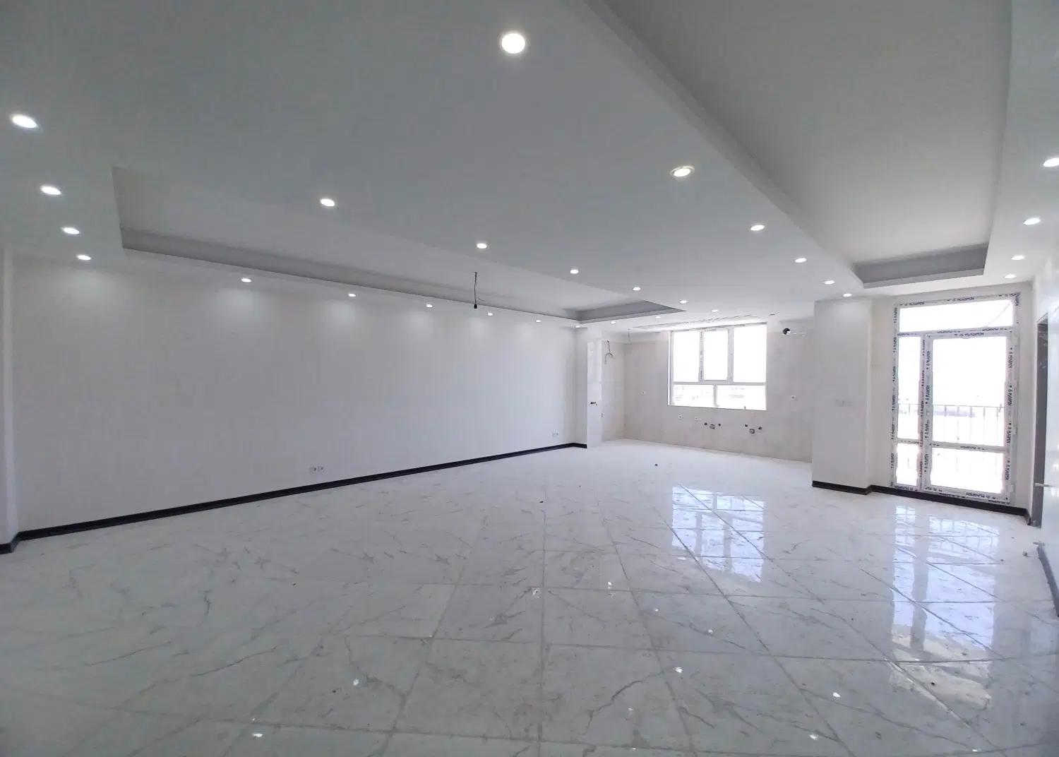 اپارتمان ۱۸۵ متری حاشیه مولانا