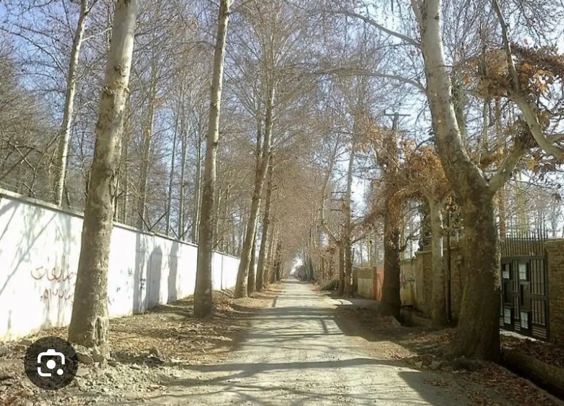زمین و کارگاه