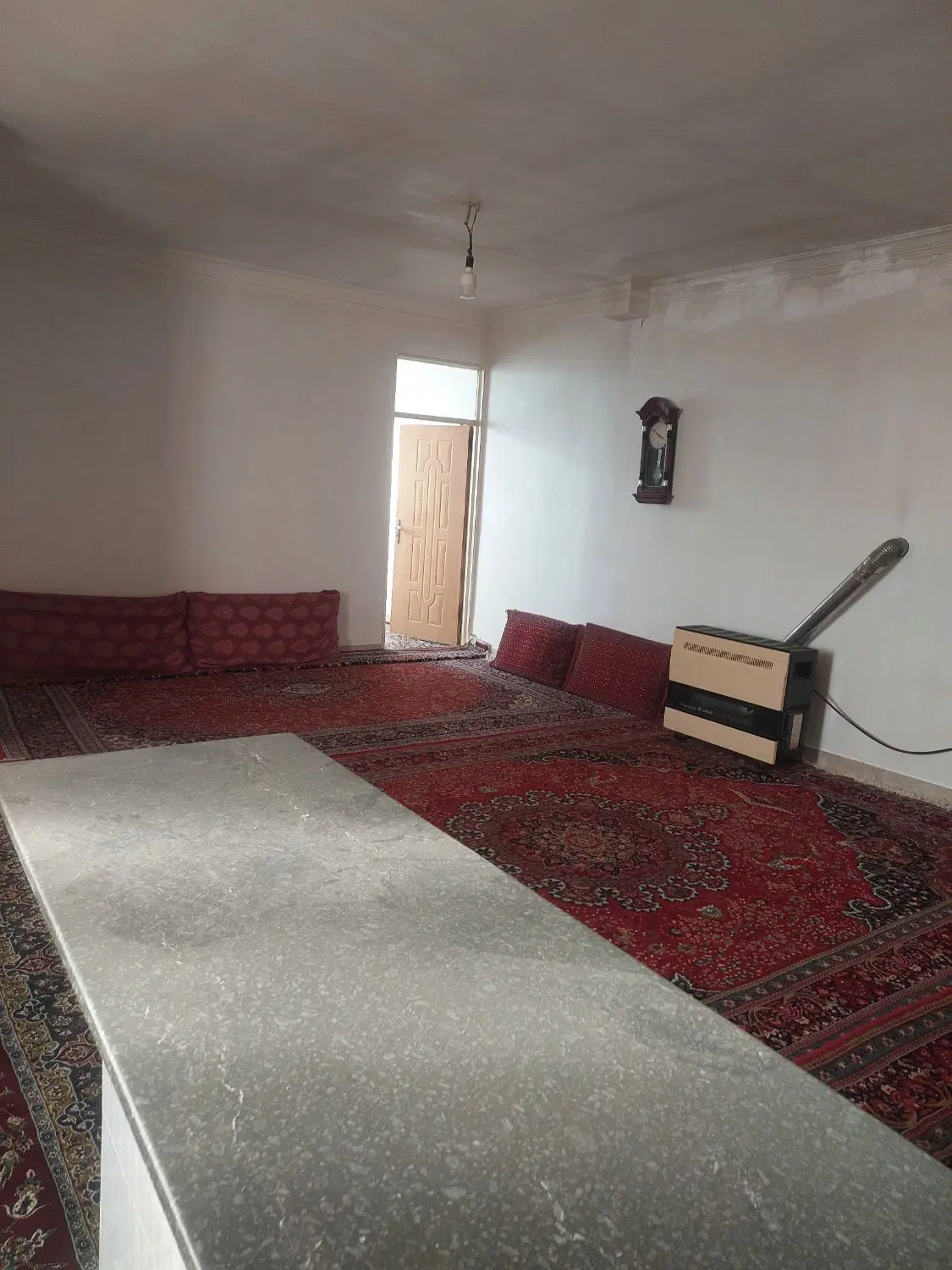 ملک فروشی