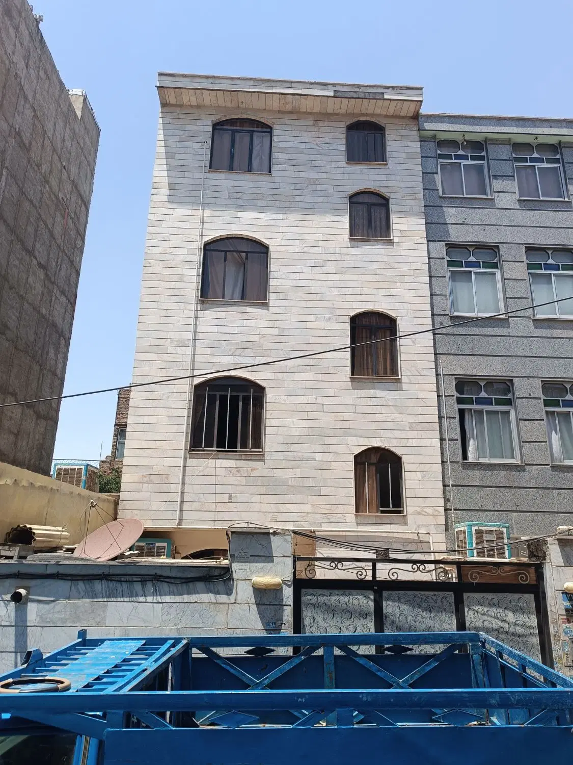 آپارتمان ۴طبقه