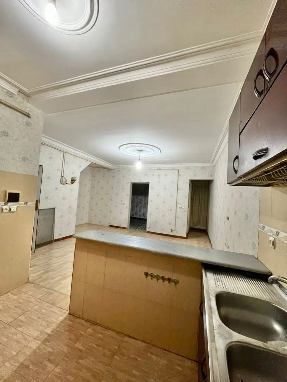 اجاره طبقه یک  کف کرسی بلند