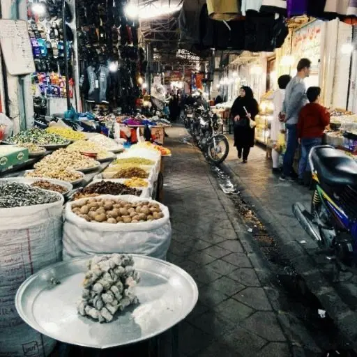مغازه ۳۶ متری قلب بازار قدیم راسته آجیل‌فروش‌ها