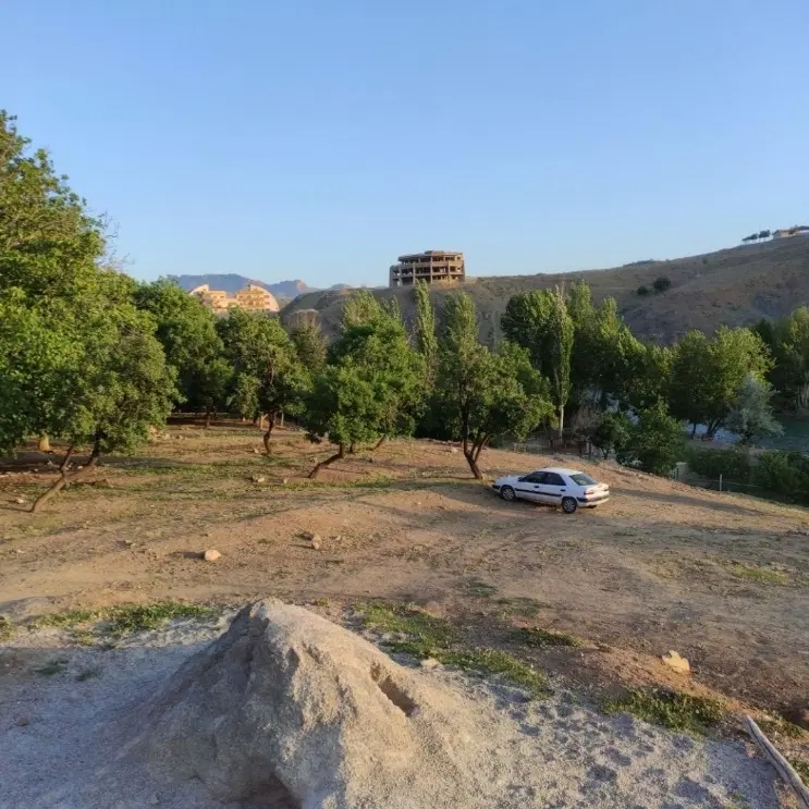 زمین کشاورزی حاشیه زاینده رود