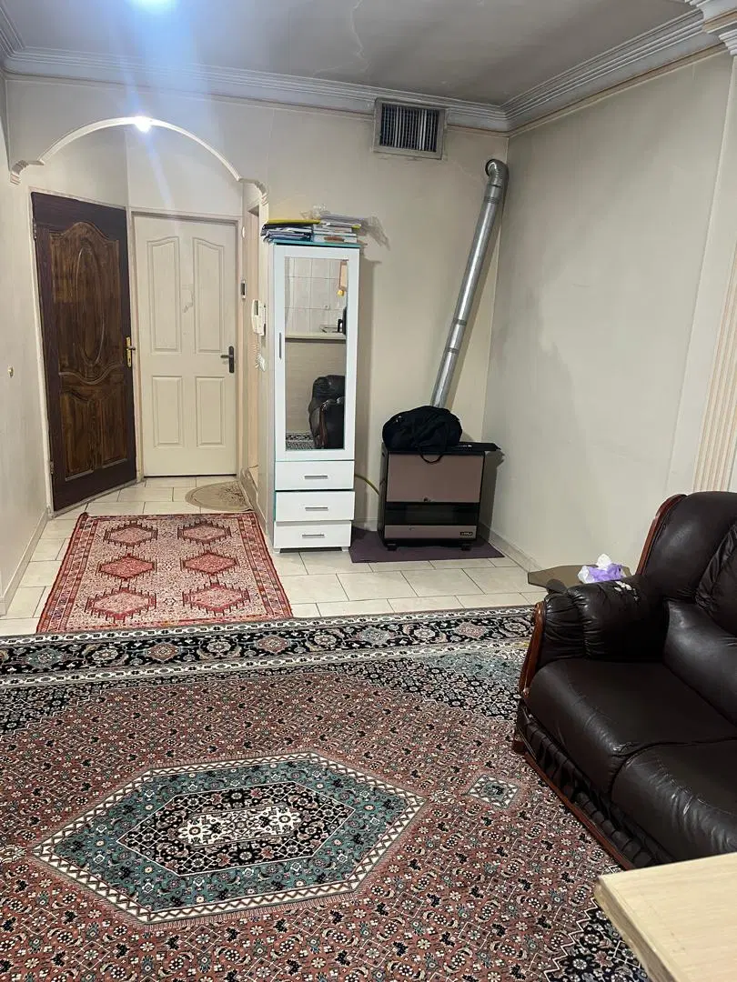 واحد  ۴۶ متری پارکینگ دار نزدیک مترو