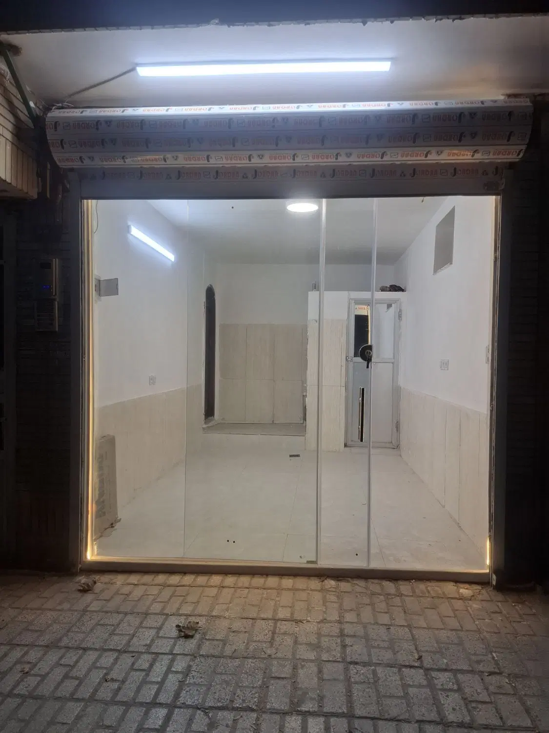 ۱۵ متر مغازه صفر تا صد بازسازی حاشیه هدایت ۱۵_۵