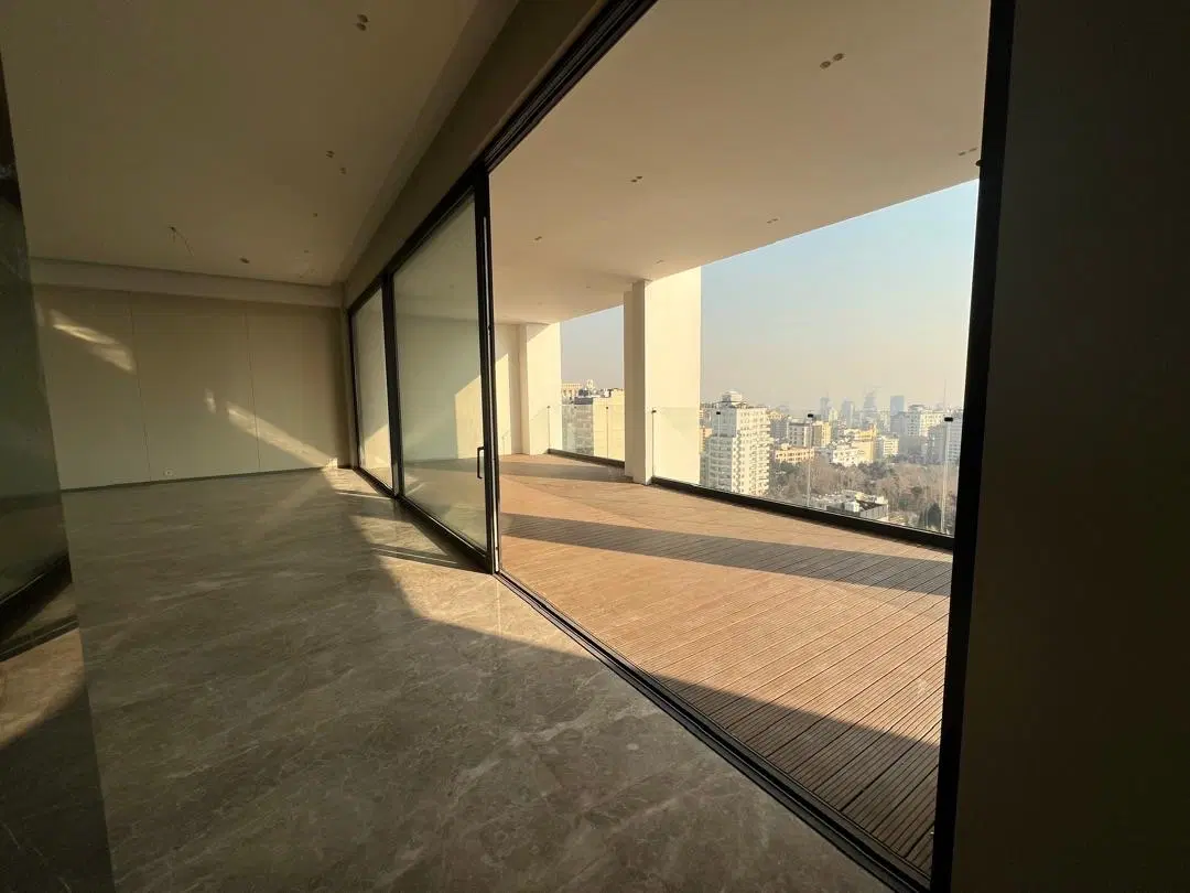 ولنجک تاپ لوکیشن ۲۴۰ متر ۳ خواب مستر