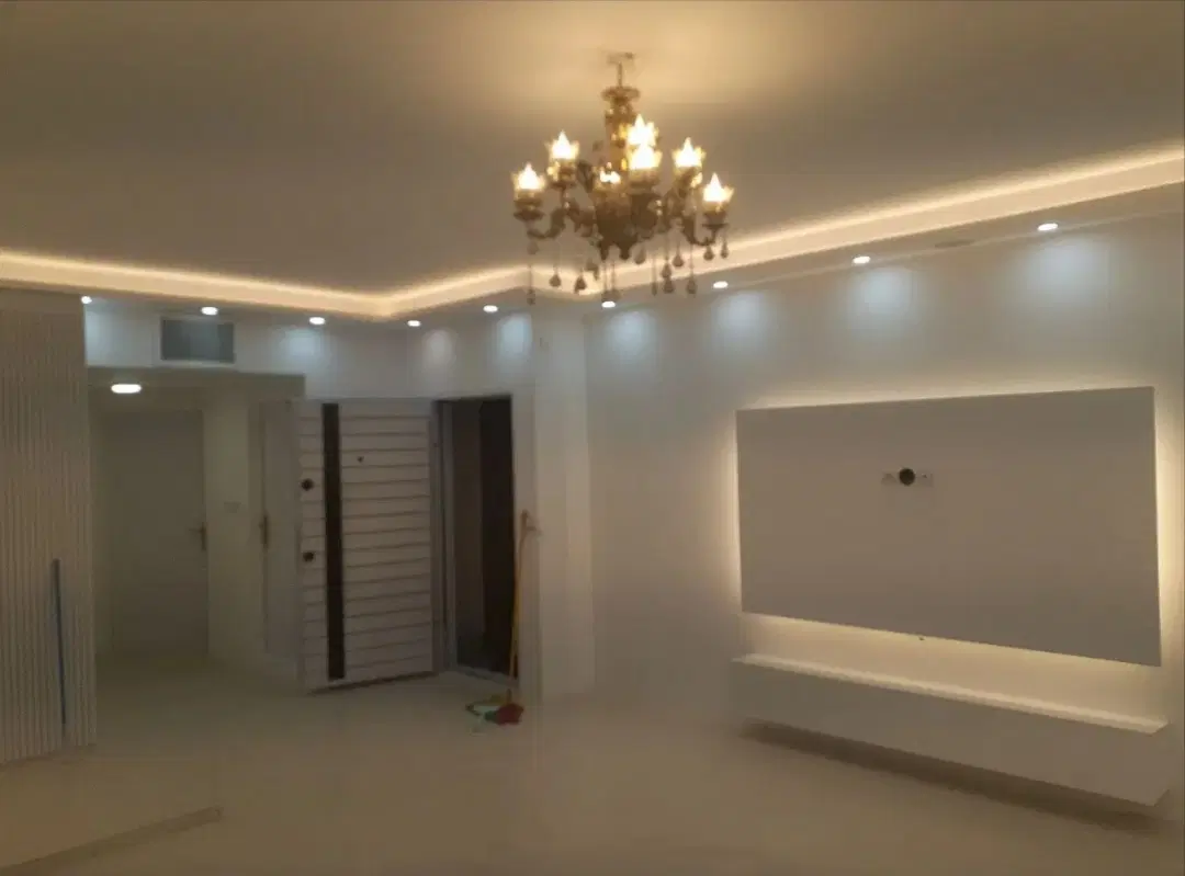 اپارتمان 86 متری       فول بازسازی       سند اماده