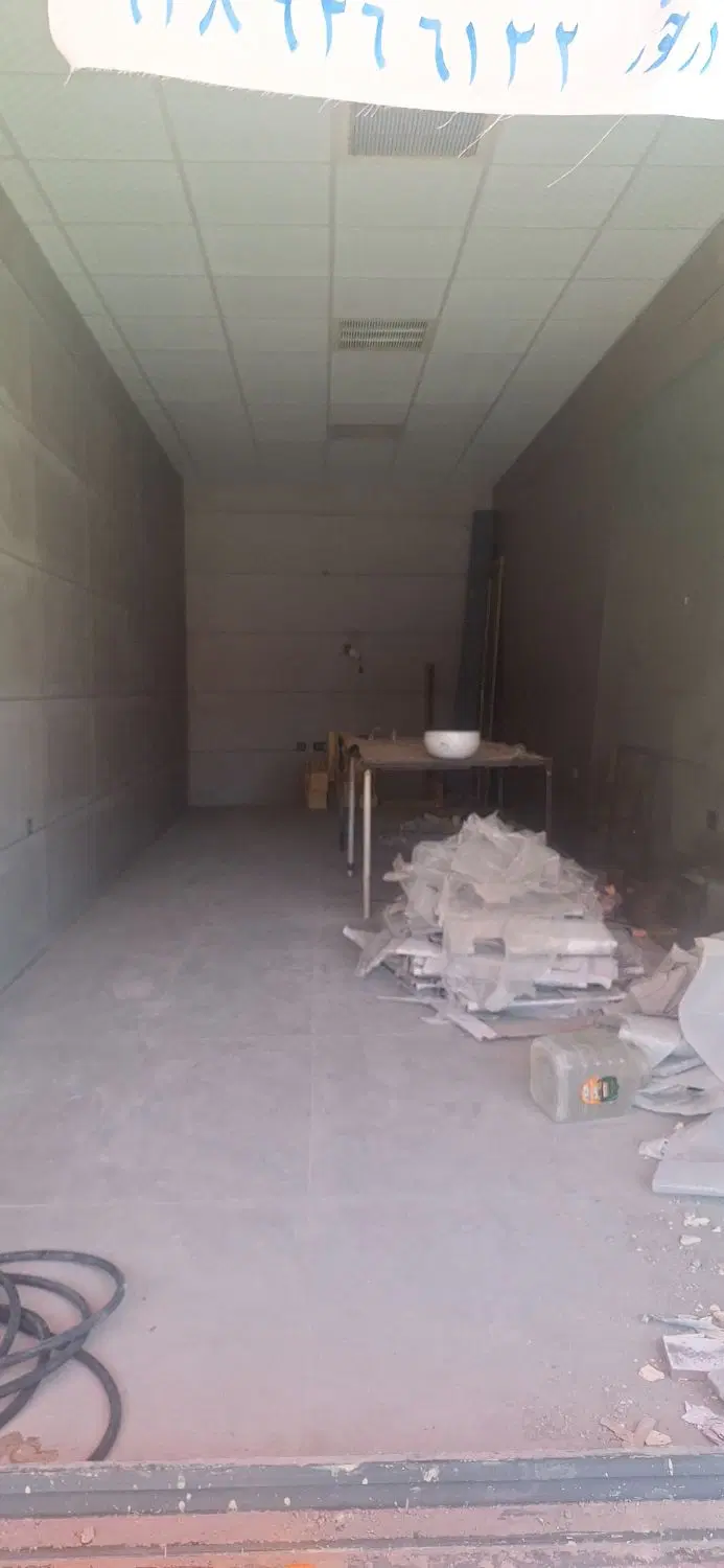 رهن واجاره مغازه ۳۰متری خیابان اصلی