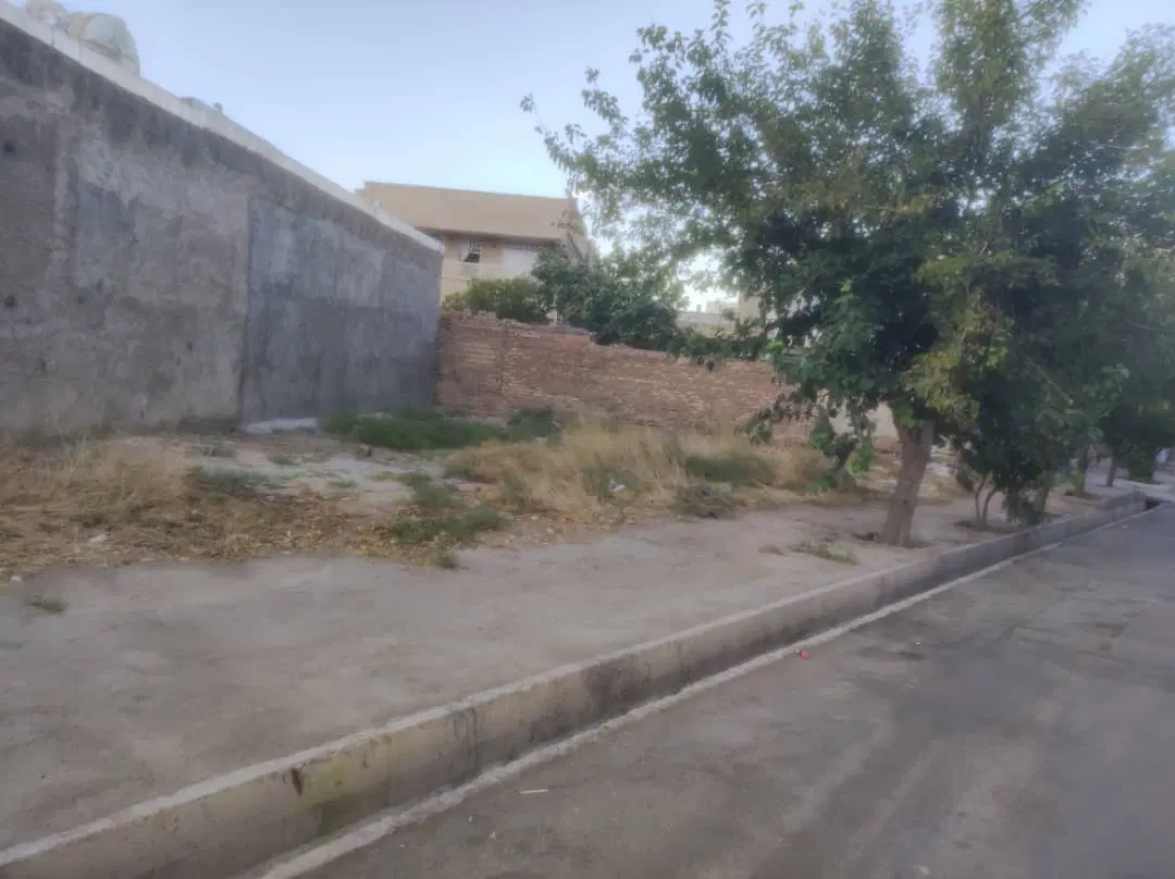 زمین ۴۰ متری تجاری