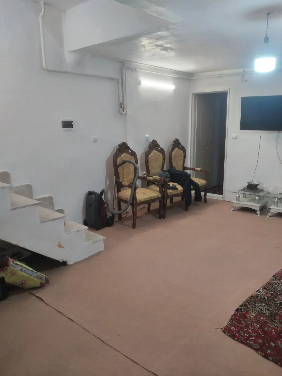 زیرزمین مشکونی