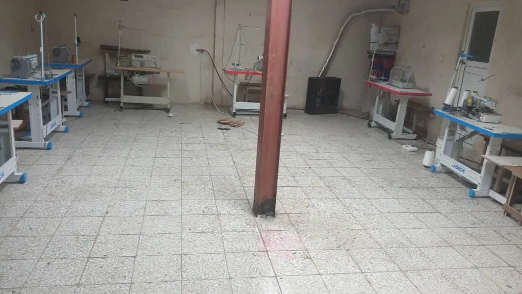 ۸۰ متر پارکینگ همکف
