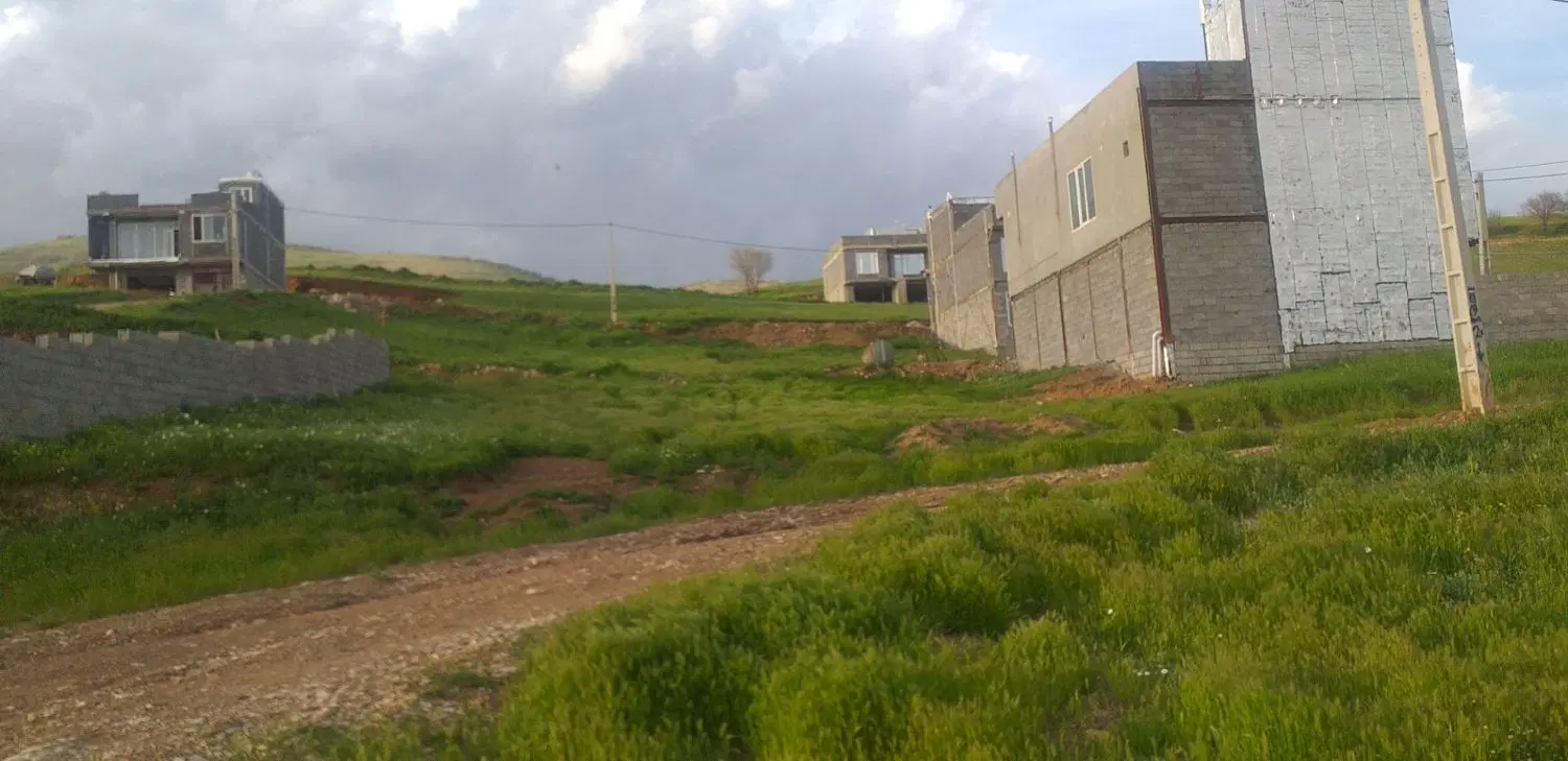 زمین آزاد طرح بنیاد مسکن در روستای یاری