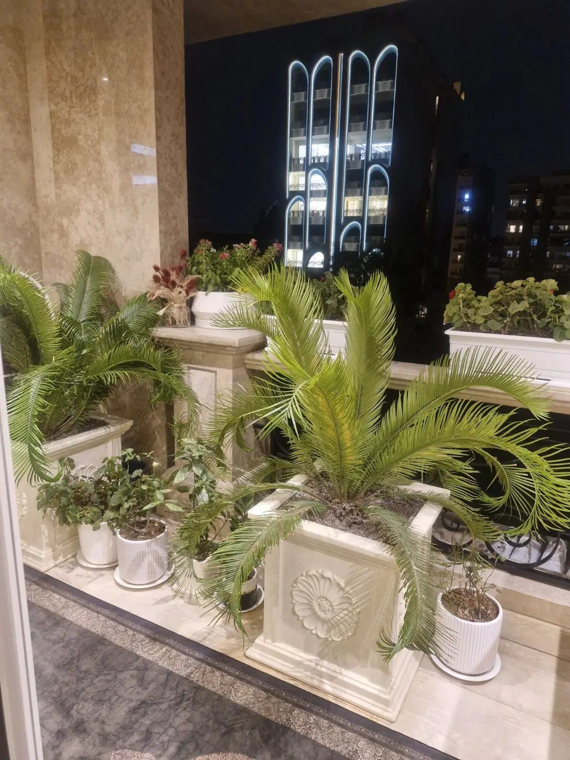 اجاره واحد ۲۱۰ متری تاپ لوکیشن زعفرانیه