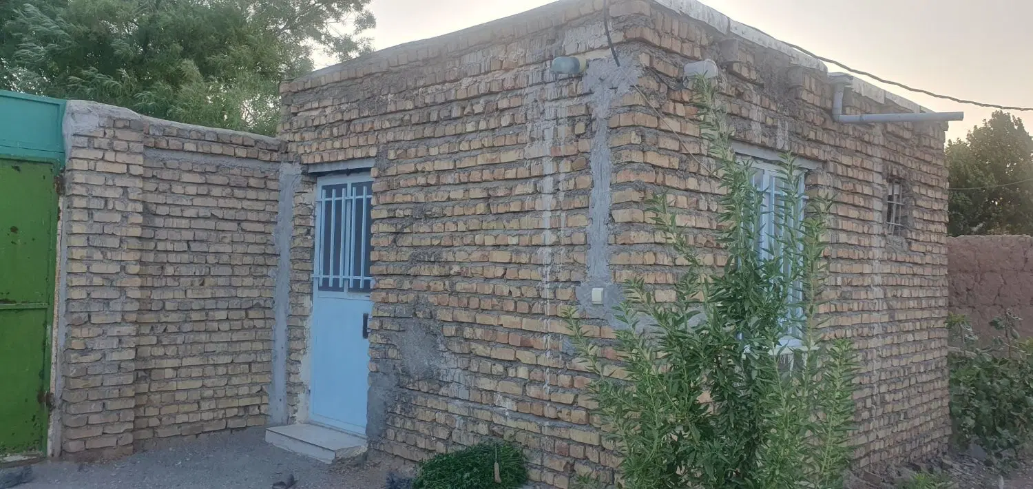 باغ پسته ۹۰۰ متر