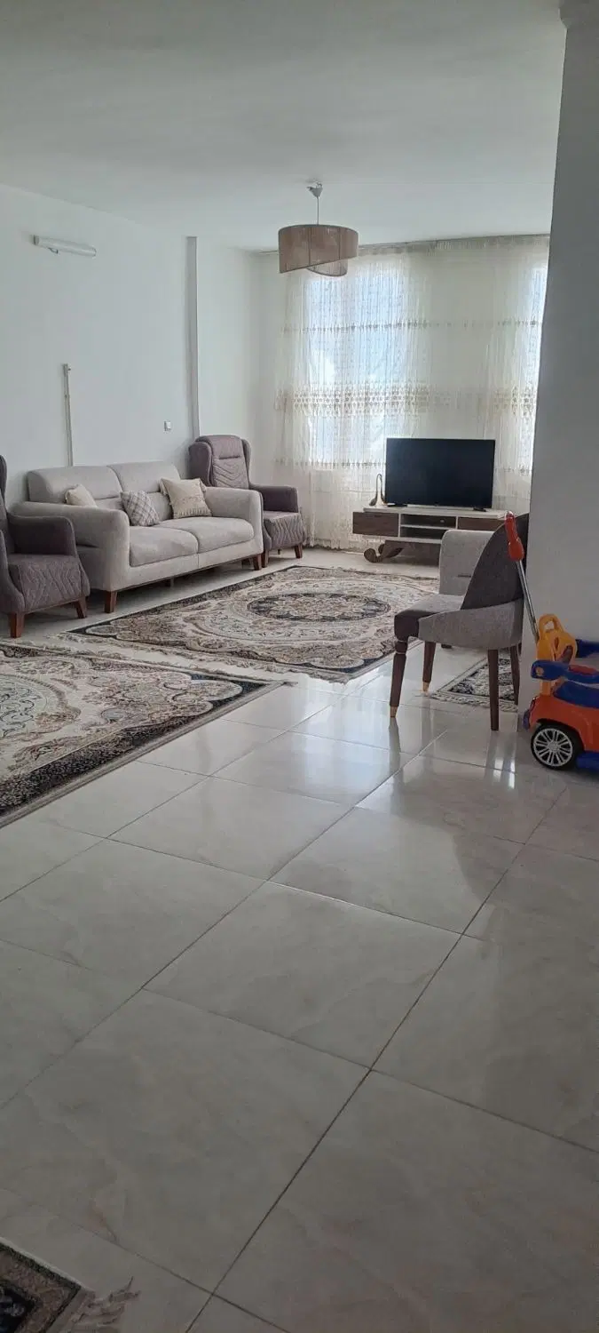 آپارتمان فروشی در بلوار راغب ۹۰ متری