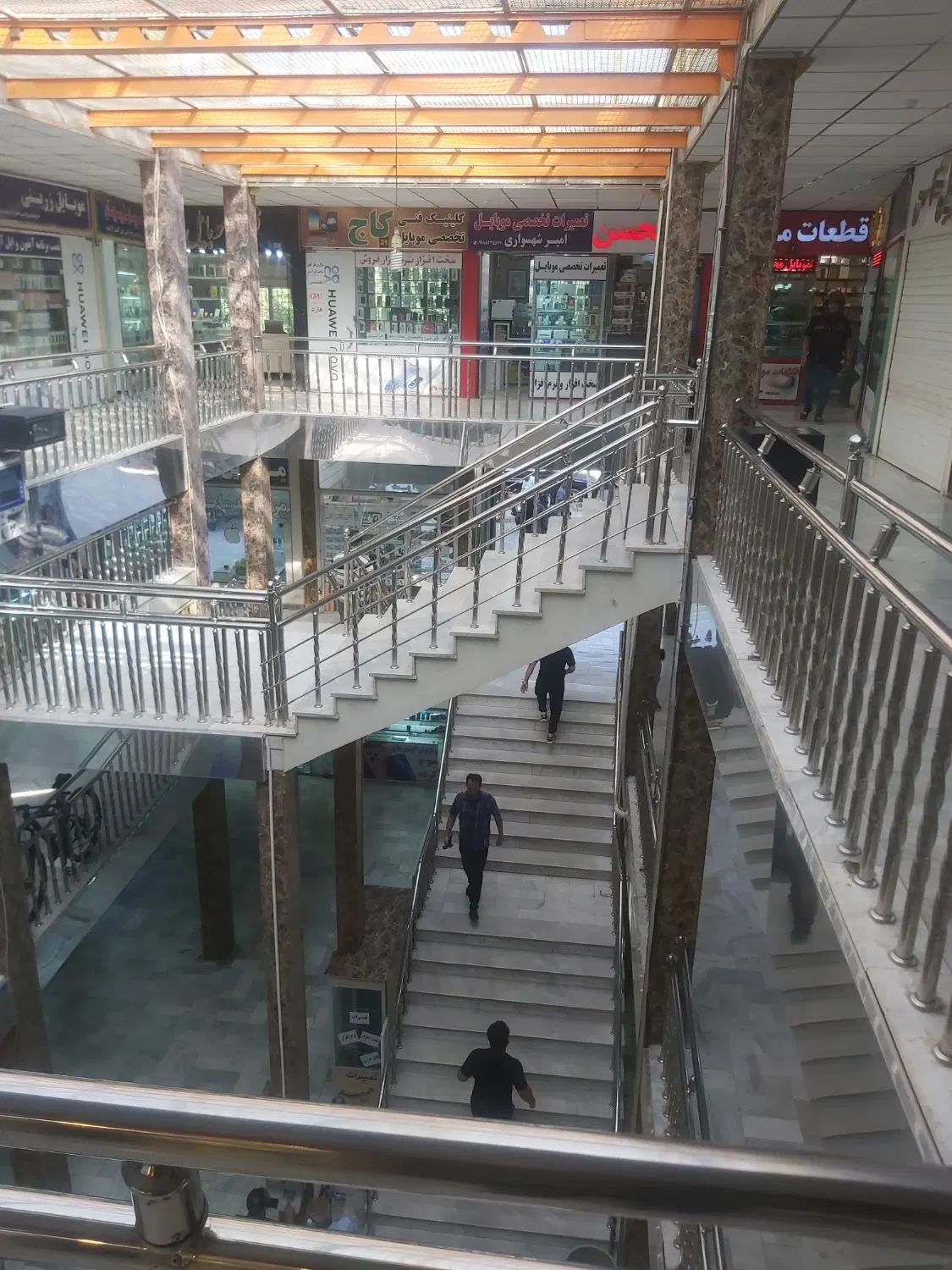 پارکینگ کرایه