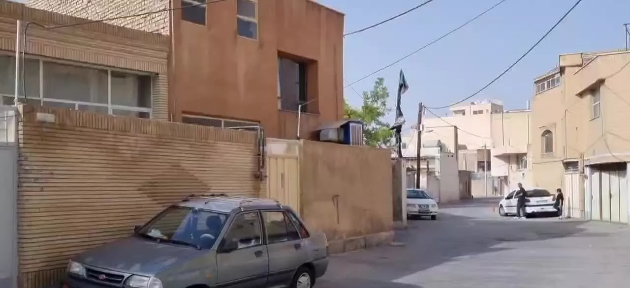 خونه ویلایی ۷۰ متری خیابان جی