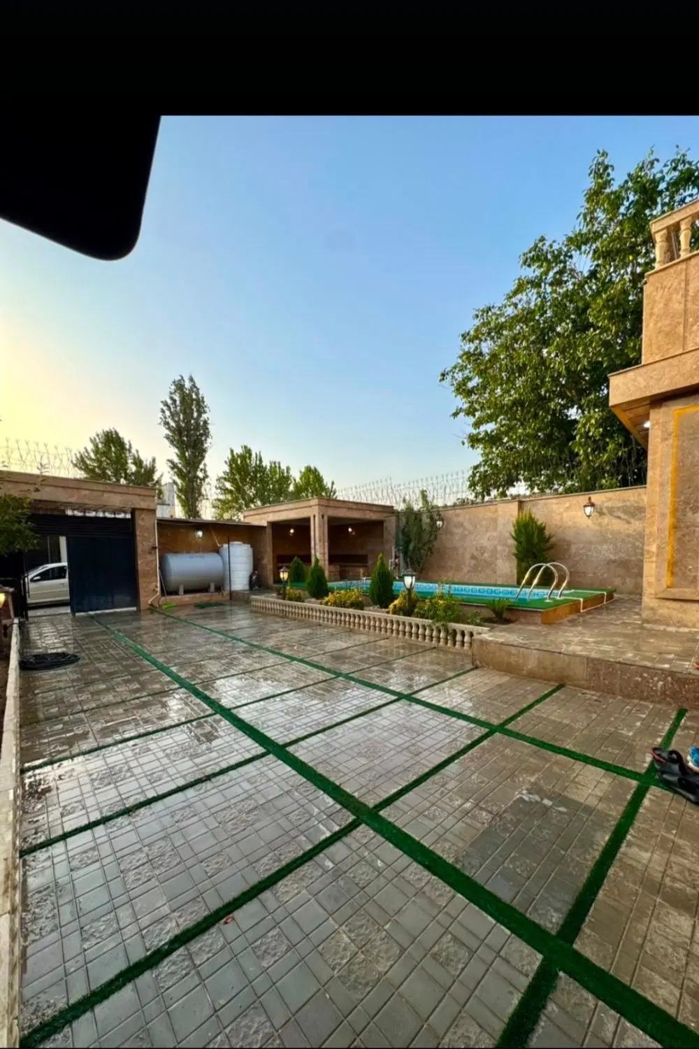 کرج سرخاب ۴۰۰ متر ۱۵۰ متر بنا